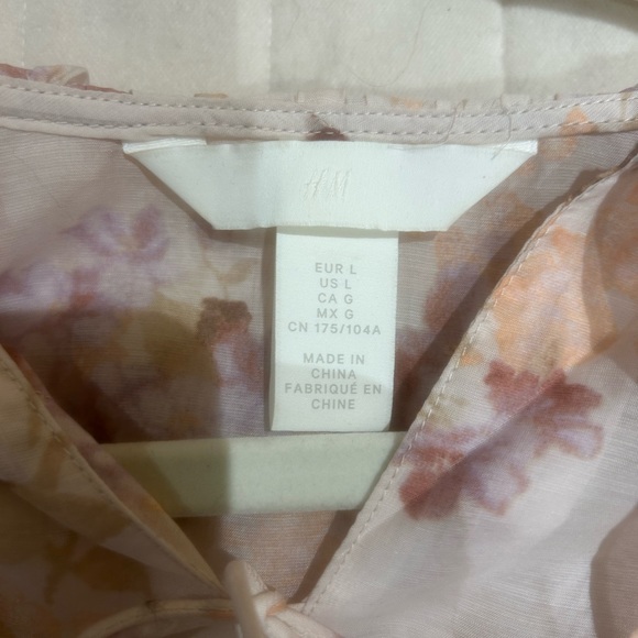 H&M Flounce Collar Blouse Sheer Pink Floral Large L - Picture 4 of 7